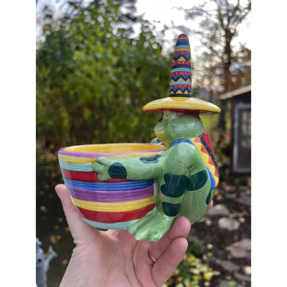 Boston Warehouse Frog Bowl with Sombrero Spreader Bright Ceramic ~ Cinco De Mayo